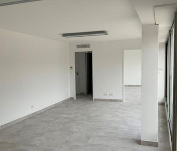 Appartement 4 pièces 89m2 MARSEILLE 14EME 1 105 euros - Photo 5