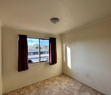 Unit in Complex - Break Lease - Photo 1