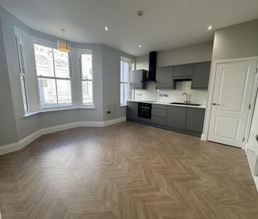 Albemarle Crescent, Scarborough - Photo 4