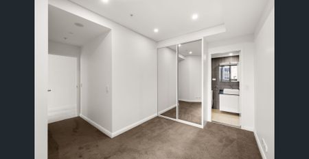 1-week rent free | 3-bedroom unit | White-goods included - Photo 5