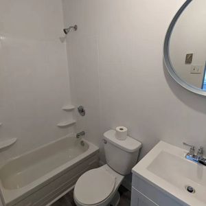 132 Rue De Notre-Dame-De-I'île (Hull) Studio Idéalement Place ! - Photo 2