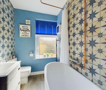 3 bedroom terraced house to rent - Photo 1