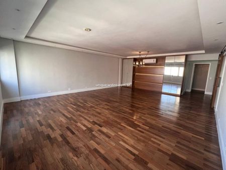Itaim Bibi: 3 Dorm | 1 Suíte | 2 Vagas | 190 m² úteis - Photo 2