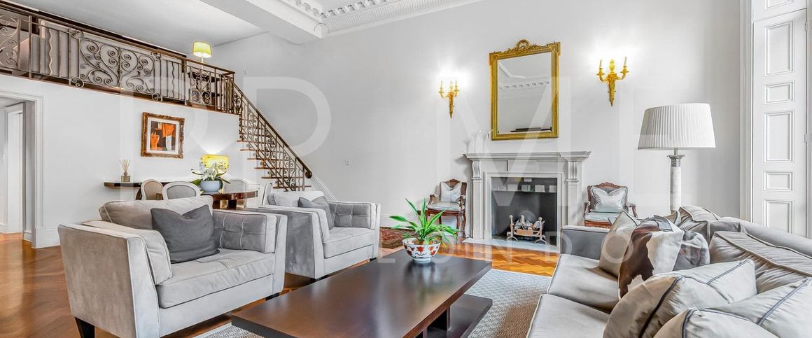 The Tower, One St George Wharf, London - Photo 1