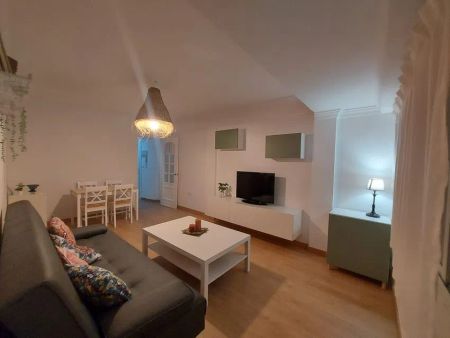 Alquiler de piso en Calle la Caramba - Photo 2