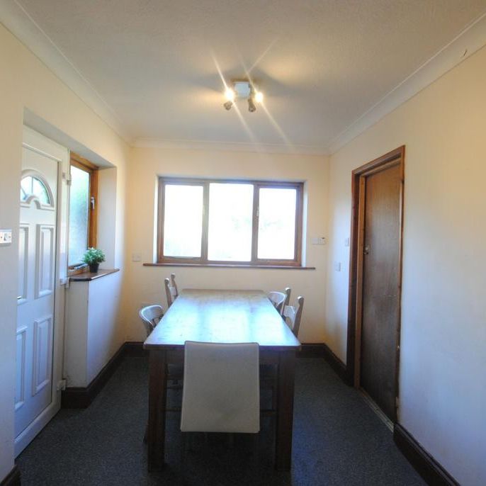 5 bedroom detached house to rent - Photo 1