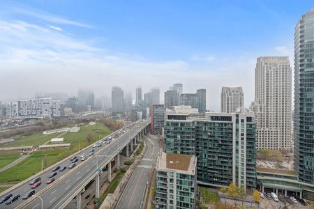 Fort York Boulevard - Photo 4