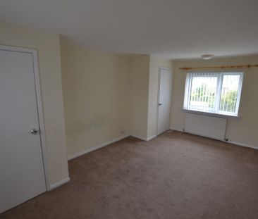 2 bedroom semi-detached house to rent - Photo 4