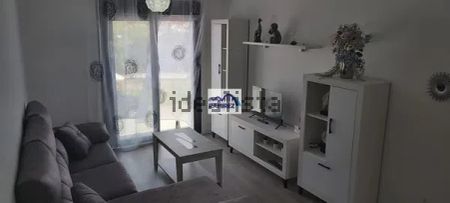 Alquiler de piso en Calle Berlín - Photo 4