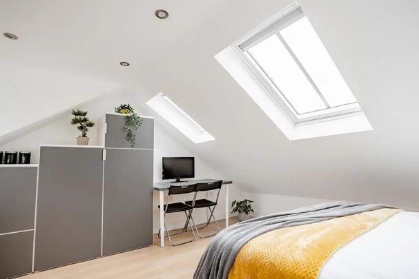 Room in a Shared House, Harpenden Road, E12 - Photo 1