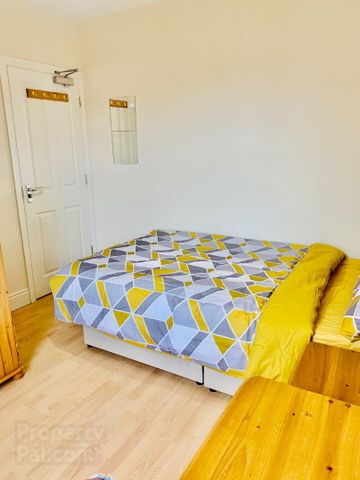 Wolseley Street, Room 3, Bills Included, BT71LG, Belfast - Photo 4