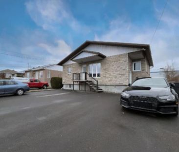 Spacieuse maison 3 chambres à louer – 6050 rue Auclair Brossard 5 1/2 - Photo 3