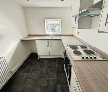 2 bedroom house to rent New Street, St. Helens, Merseyside, WA9 - Photo 4