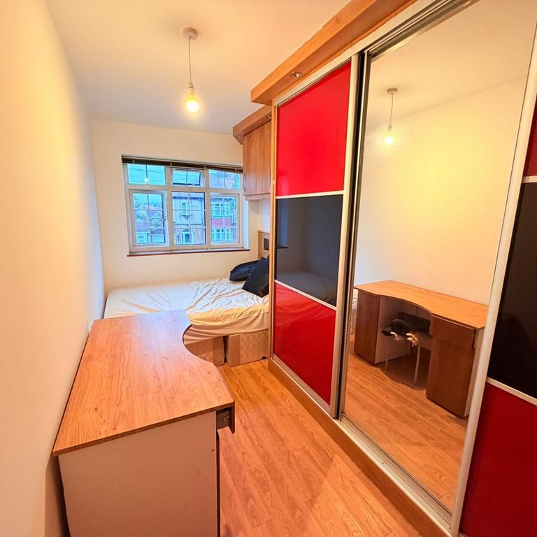 House share to rent - Photo 1