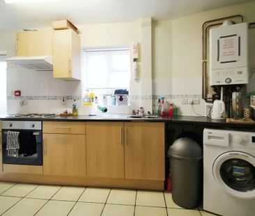 3 bedroom end of terrace house to rent - Photo 6