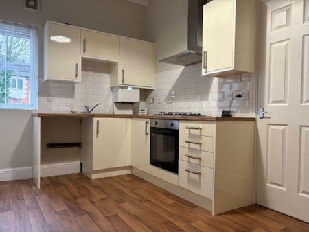 1 bedroom flat to rent - Photo 3