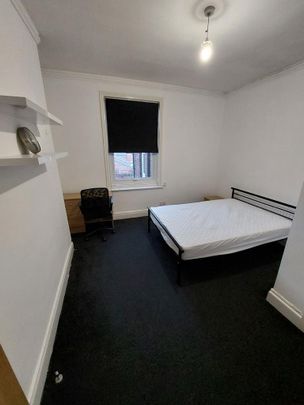 4 bedroom house share to rent - Photo 1