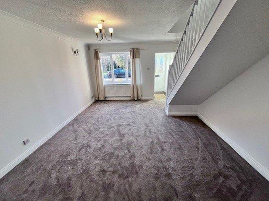 2 bedroom end of terrace house to rent - Photo 1