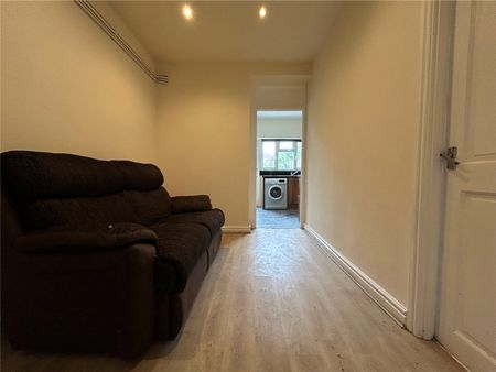 3 Bedroom House To Rent - Photo 3