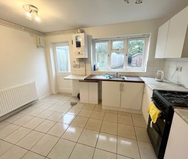 Nailstone Crescent, Solihull - Photo 6