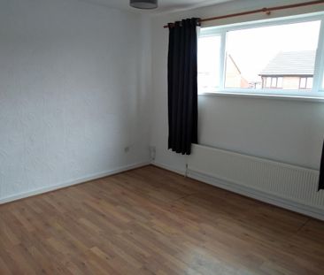2 Bed Terraced House, Freesia Avenue, M38 - Photo 2