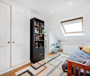 4 bedroom terraced house to rent - Photo 3