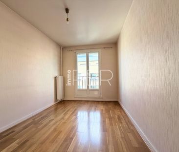 Location Appartement 4 pièces 75m² REIMS 51100 - Photo 3
