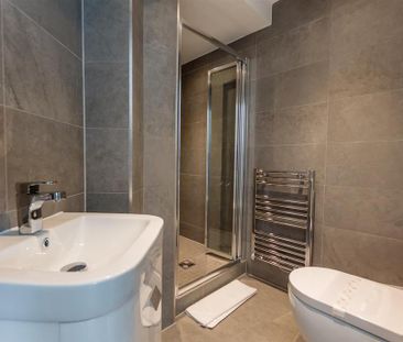 2 bedroom apartment to rent - Photo 4