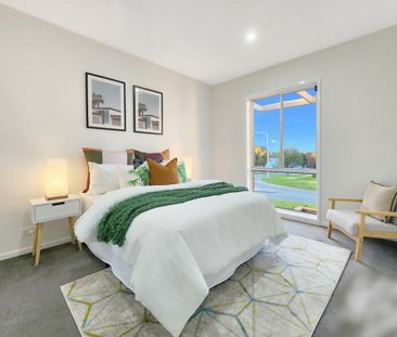 Stylish and Spacious Townhouse - Photo 1