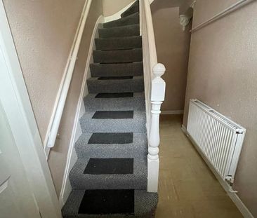 Room in a Shared House, Grasmere St, L5 - Photo 6