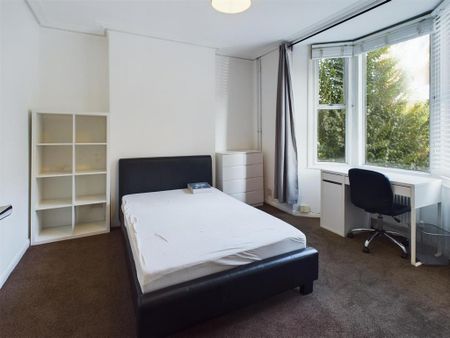 3 bedroom maisonette to rent - Photo 4