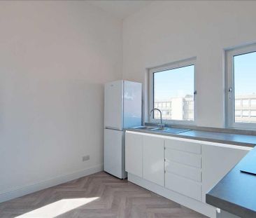 3 bedroom apartment to rent - Photo 1