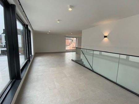 Ruim appartement van 80 m² in centrum Diepenbeek - Photo 2