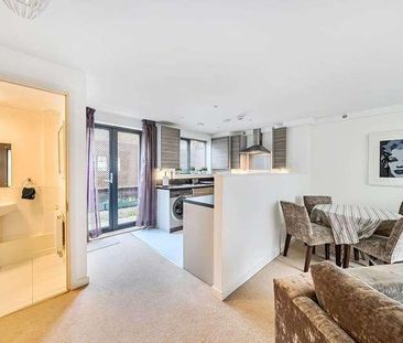 Leverton Close, Wood Green, N22 - Photo 2