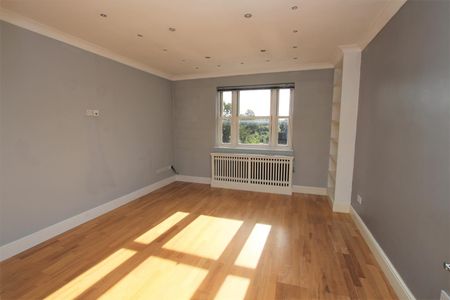 1 bedroom Flat to let - Photo 3