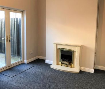 2 bedroom terraced house to rent - Photo 1