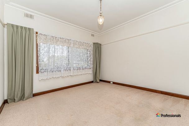 73 West Street, Hadfield VIC 3046 - Photo 1