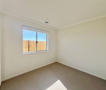 Stylish, Convenient Living - Photo 3