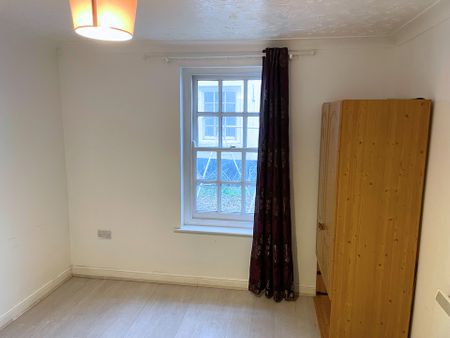 1 bed apartment to rent in South Quay, Great Yarmouth, NR30 - Photo 4