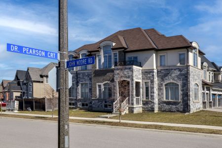For Lease - 14 Dr Pearson Court, East Gwillimbury, Ontario - Photo 4