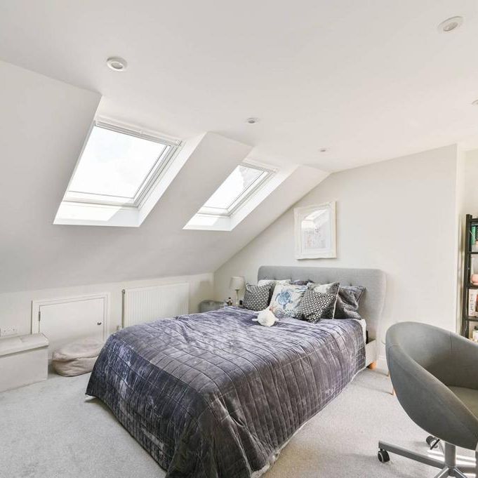 4 bedroom maisonette to rent - Photo 1