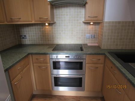 1 bedroom flat to rent - Photo 4