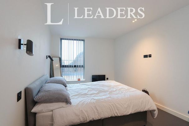 1 bedroom flat to rent - Photo 1