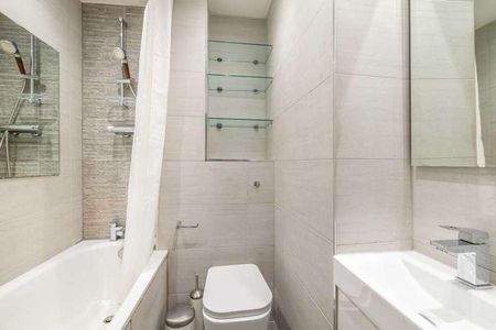 Pembridge Road, Notting Hill Gate, W11 - Photo 2