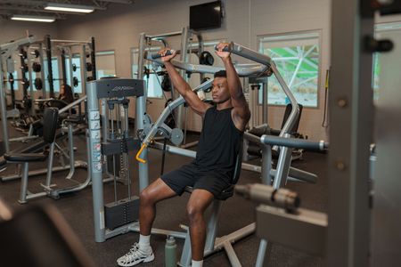 Deschenes Court - Photo 5