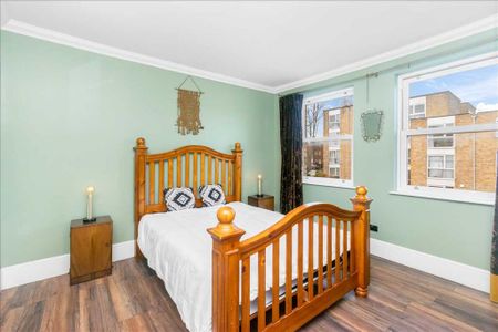 1 bedroom in a house share to rent - Photo 2