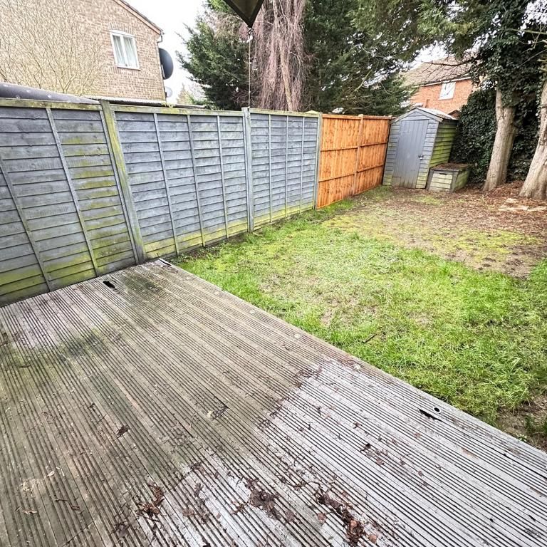 2 bedroom terraced house to rent - Photo 1