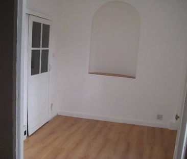 Appart F1bis 29m² (réf 2127447) - Photo 1