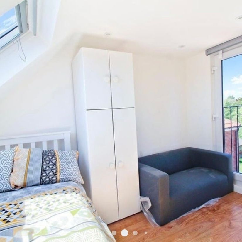 Room in a Shared House, Saxon Drive, W3 - Photo 1