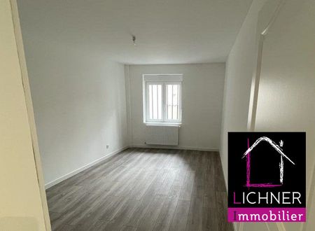 Location Appartement 5 pièces 158m² ST AVOLD 57500 - Photo 2